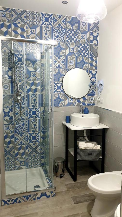 Camera Doppia con Letti Singoli con Bagno Privato